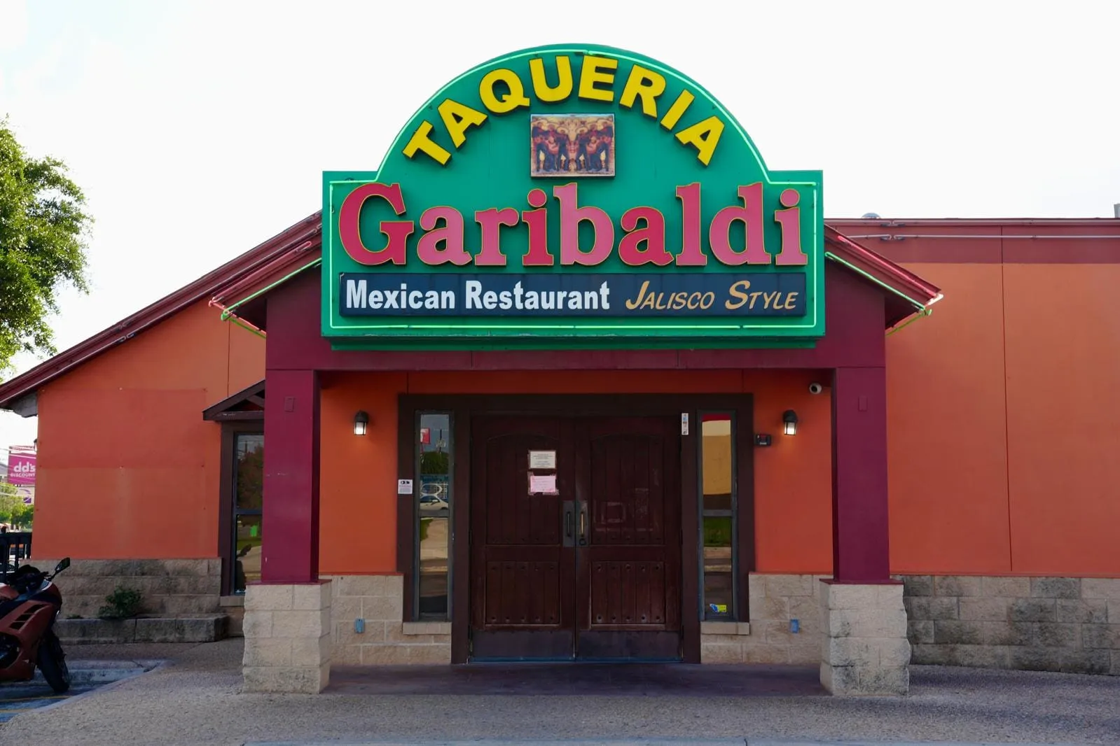Taqueria Garibaldi front view of the restaurant